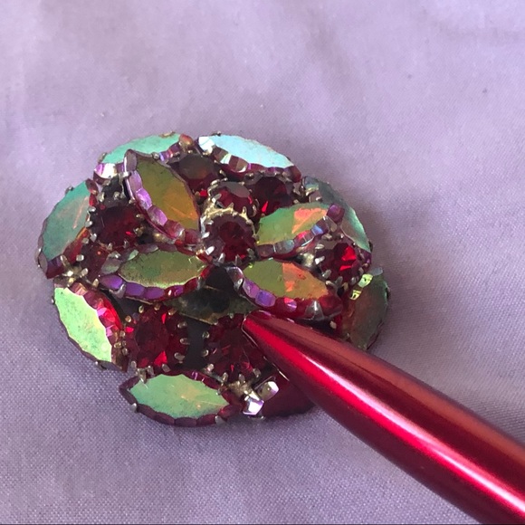 🌹VINTAGE Ruby AB Rhinestone Domed Circular Brooch - Picture 6 of 6